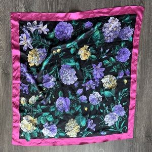 Vintage versatile scarf